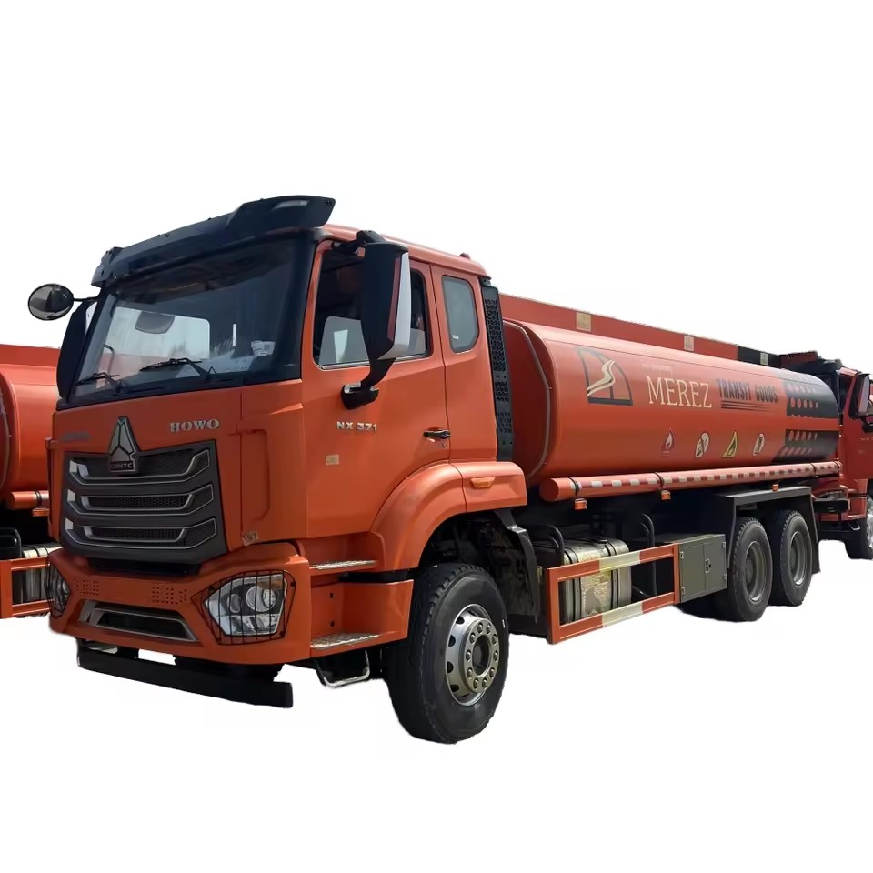 Tri-Axle Superhighway Insulated Fuel Tanker Truck 30000-50000 Dimensions 20ft 40ft Transporter Alter