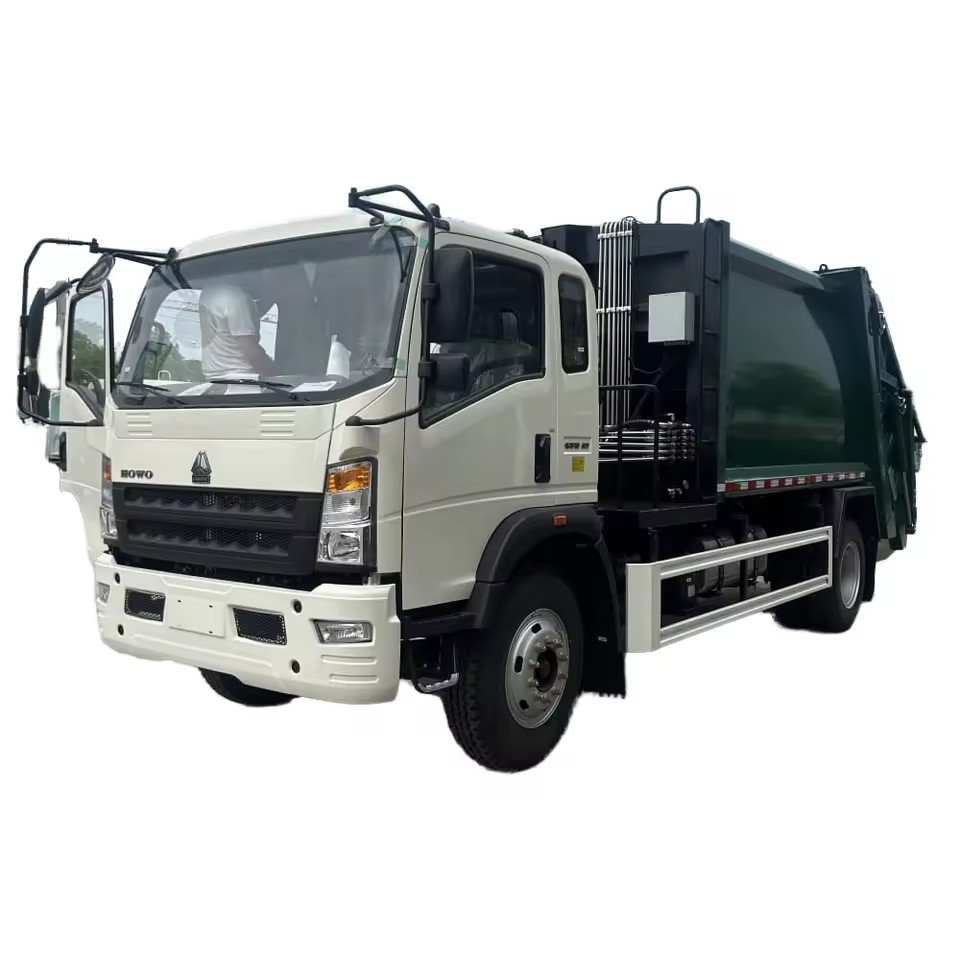 HOWO 4x2 Manual Transmission Waste Collection Vehicle Efficient Rear Loader Garbage Truck Compactor 