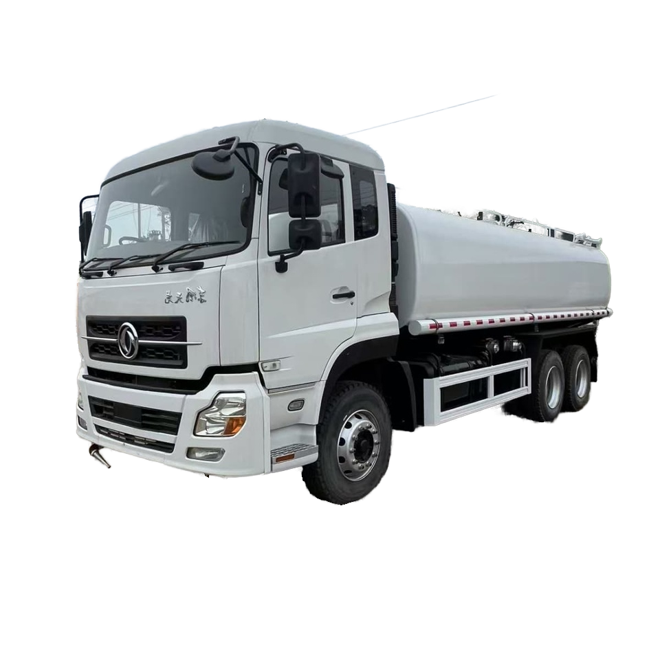 The All-new DF 20000L Water Sprinkler Truck Is Equipped with a diesel Fuel Core Engine and an Water 