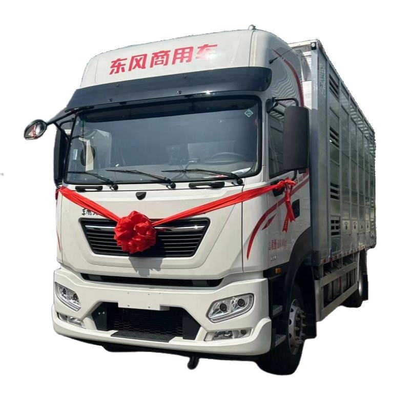 Dongfeng Animal Transport Trucks 4*2 6.8m Livestock Hauling Truck Live Baby Pig Cow Sheep Animal Van